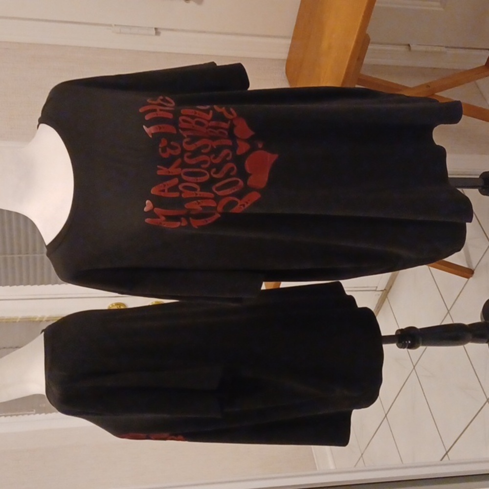 4/$60 Black & Red Heart Tee - Size 2XL (US16)